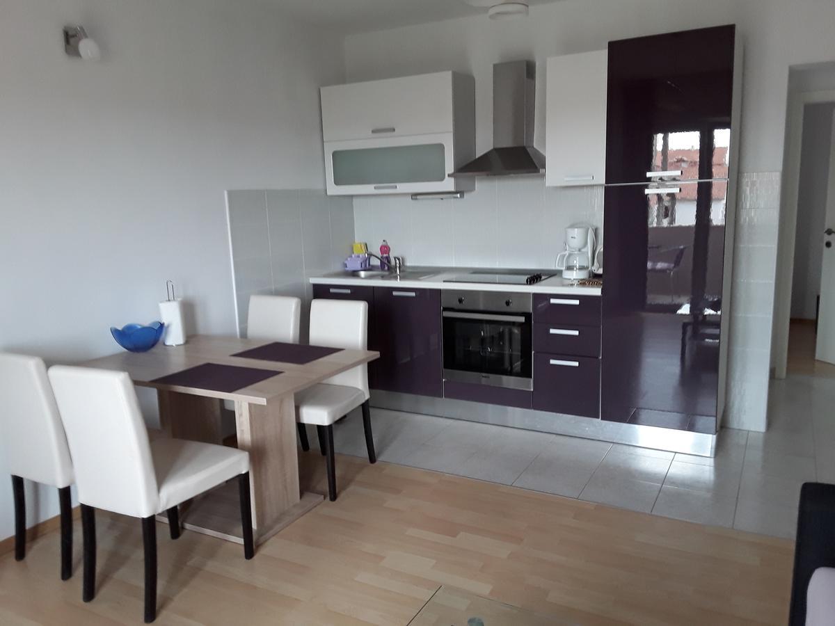 Apartments Josipa & Niki โวดีเซ ภายนอก รูปภาพ